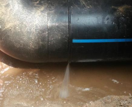 武强楼顶渗水维修公司为大家分享下武强卫生间漏水维修修补技术!